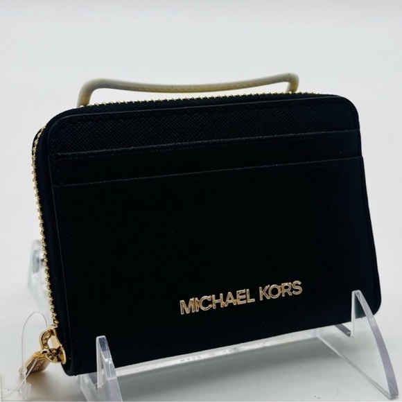 Michael Kors Medium Jet Set Travel MD ZA Card Case
Wallet Black - Picture 1 of 6